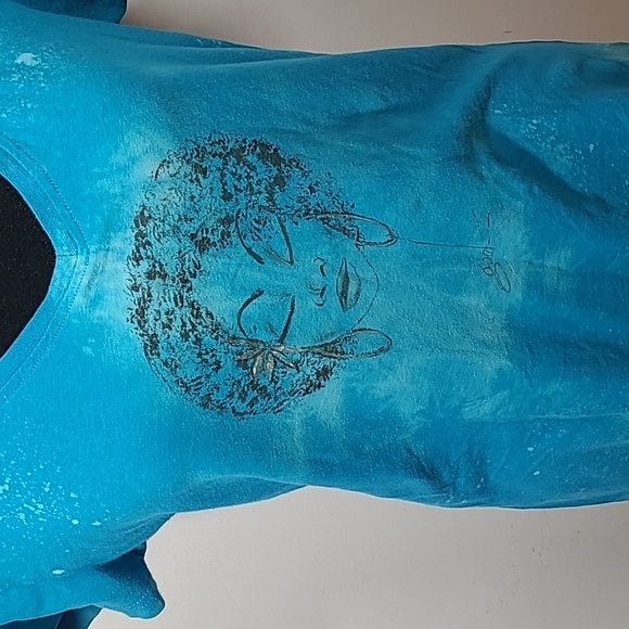 Women's Short Sleeve Top - Picture 2 of 4